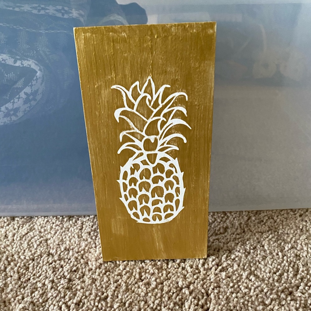 Gold Pineapple Wooden Wall Art